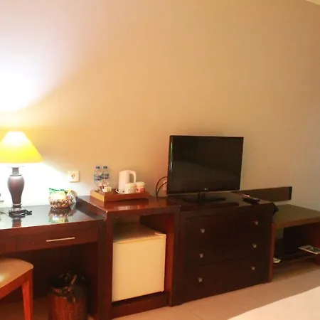 Town House Bukit Damai Indah-3